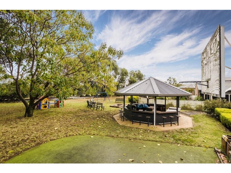 9 Redgum Close, Werribee VIC 3030