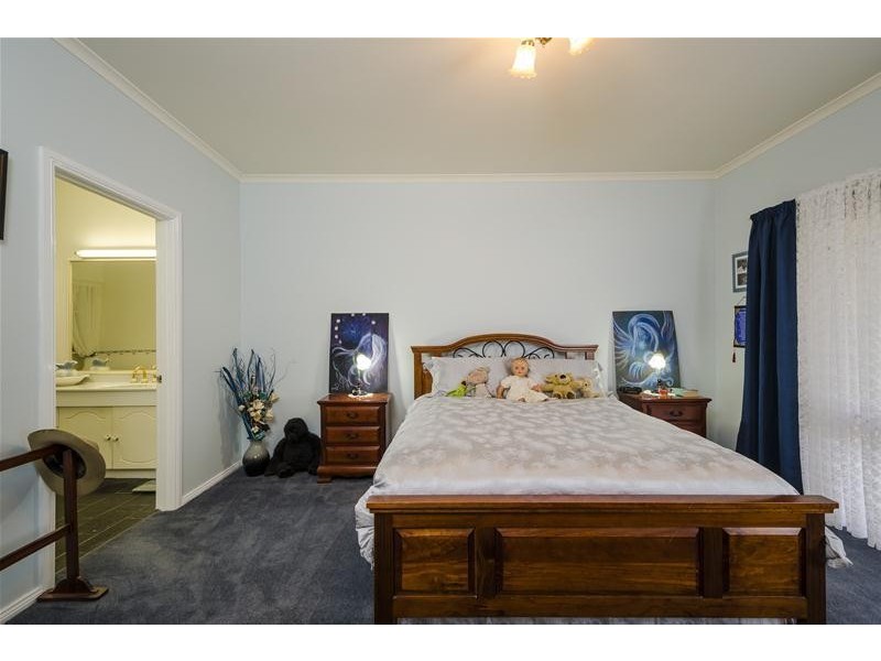 9 Redgum Close, Werribee VIC 3030