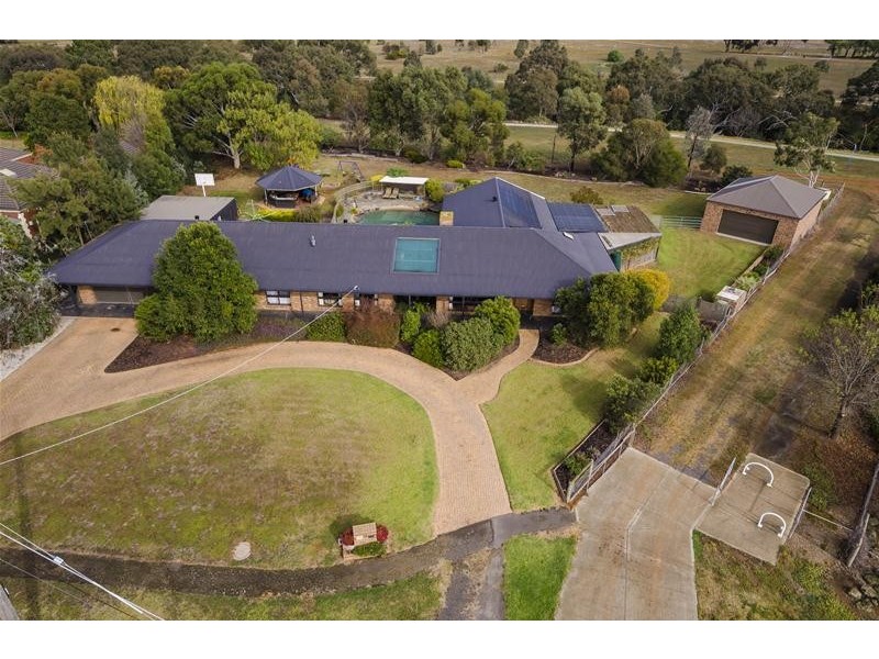9 Redgum Close, Werribee VIC 3030