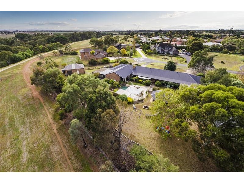 9 Redgum Close, Werribee VIC 3030
