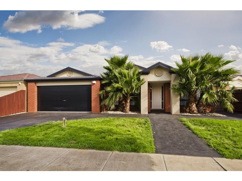 22 Macadamia Grv, Werribee VIC 3030