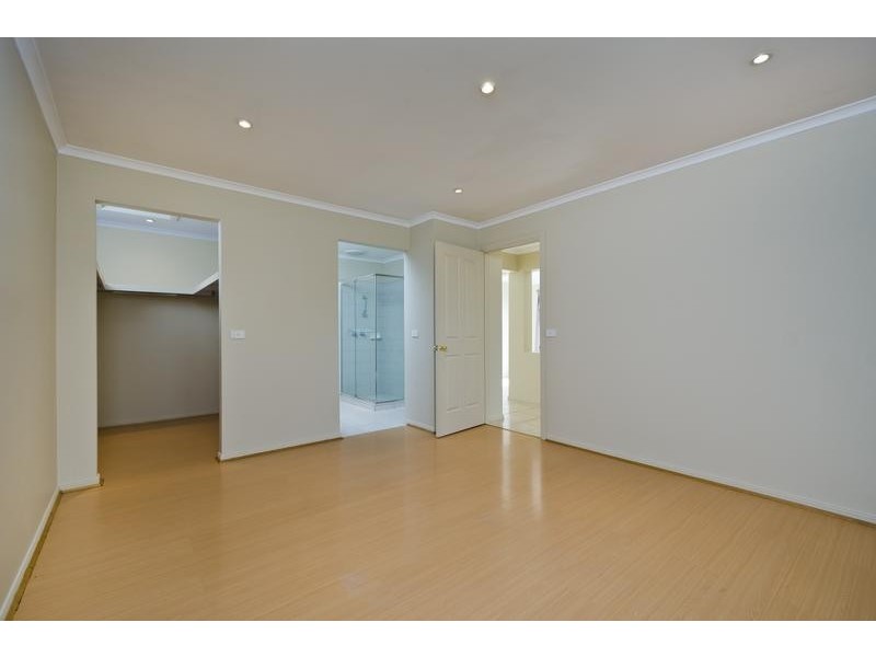 22 Macadamia Grv, Werribee VIC 3030