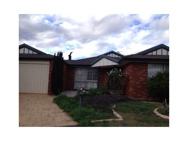 16 Chateau Close, Hoppers Crossing VIC 3029