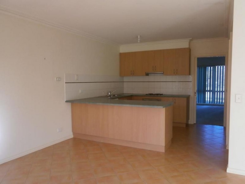 1/9 Finch Road, Werribee South VIC 3030