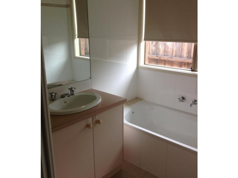 1/6 Alabama Close, Hoppers Crossing VIC 3029