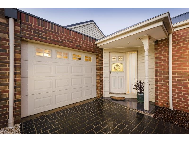 44 Cameron Drive, Hoppers Crossing VIC 3029