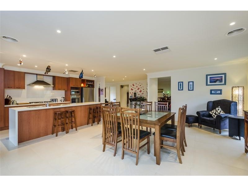 55 Vaughan Chase, Wyndham Vale VIC 3024