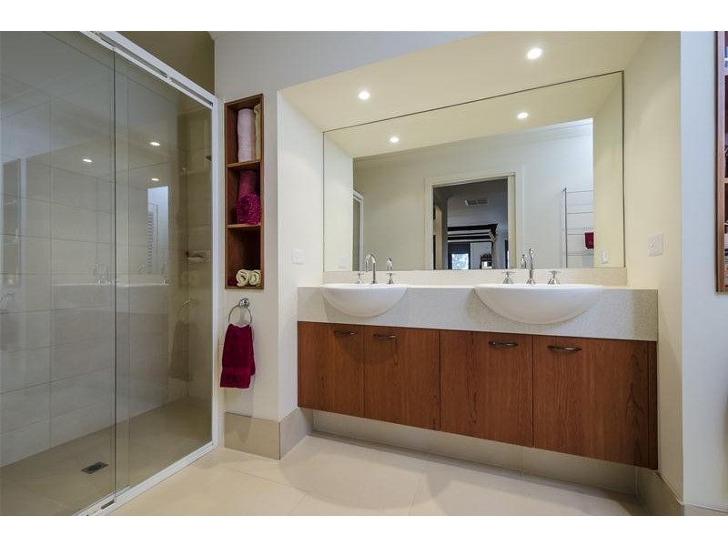 55 Vaughan Chase, Wyndham Vale VIC 3024