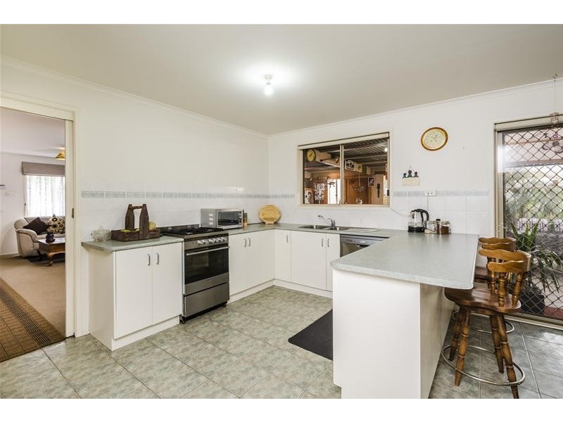 9 Flinders Crescent, Wyndham Vale VIC 3024