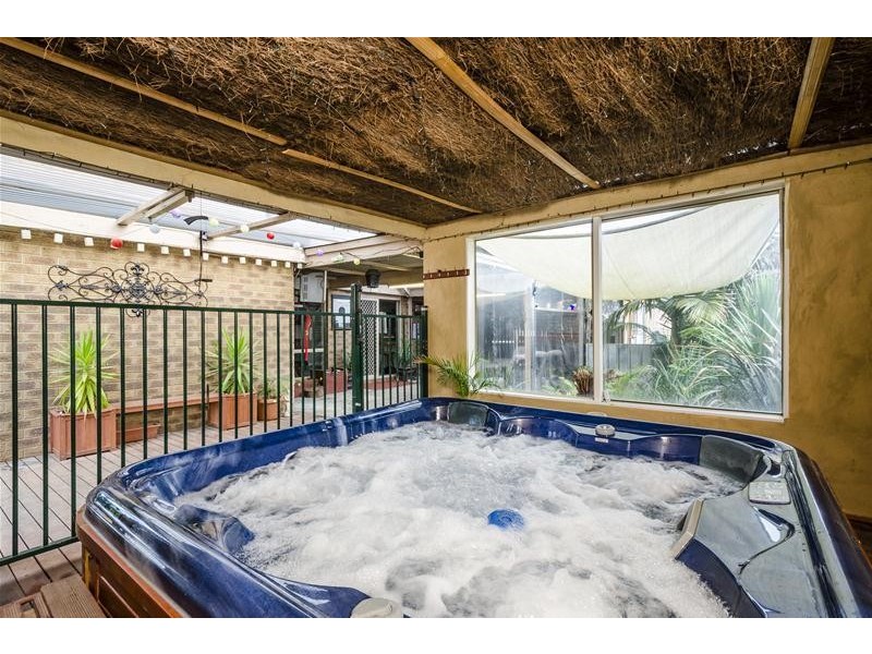 9 Flinders Crescent, Wyndham Vale VIC 3024