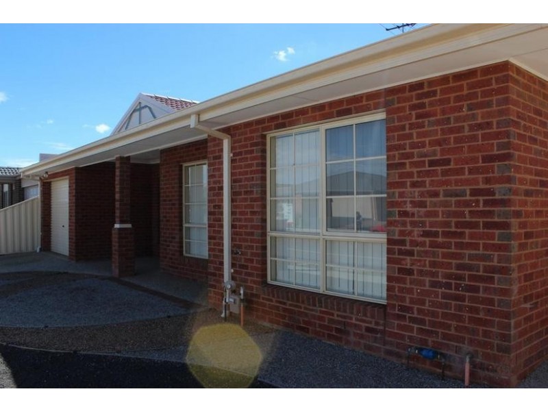 1/48 Westmeadows Lane, Truganina VIC 3029