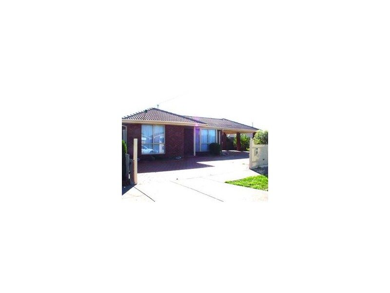 33 Kathleen Crescent, Hoppers Crossing VIC 3029