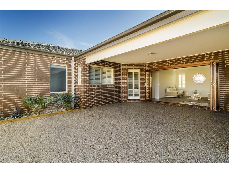32 Filmont Drive, Werribee VIC 3030