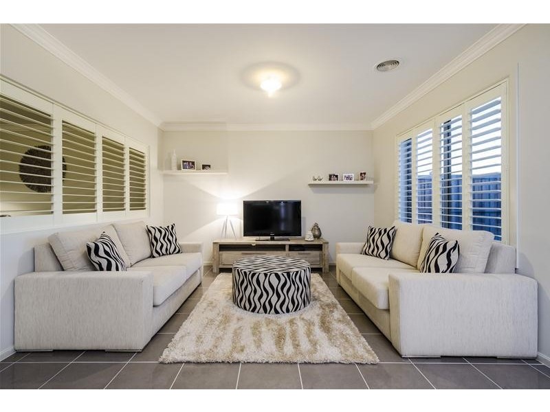 32 Filmont Drive, Werribee VIC 3030