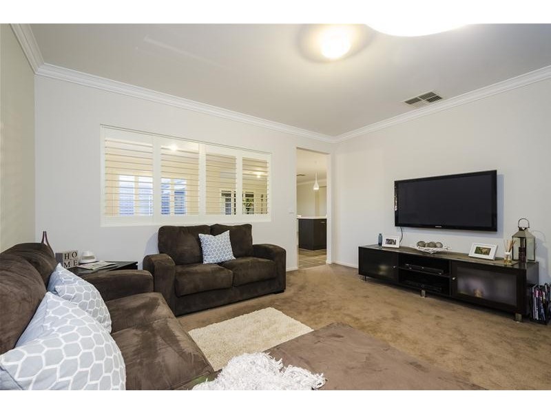 32 Filmont Drive, Werribee VIC 3030