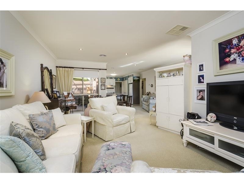1/42 Tyrone Street, Werribee VIC 3030
