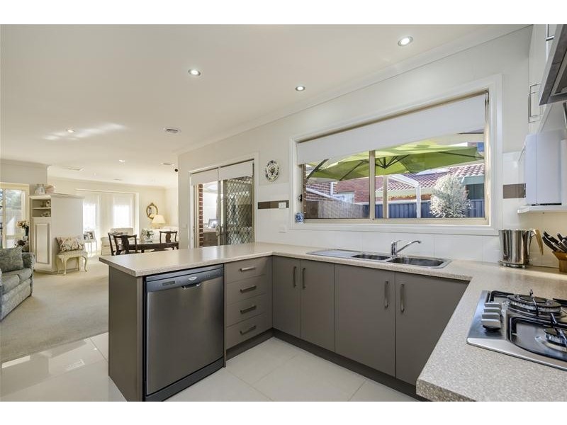 1/42 Tyrone Street, Werribee VIC 3030