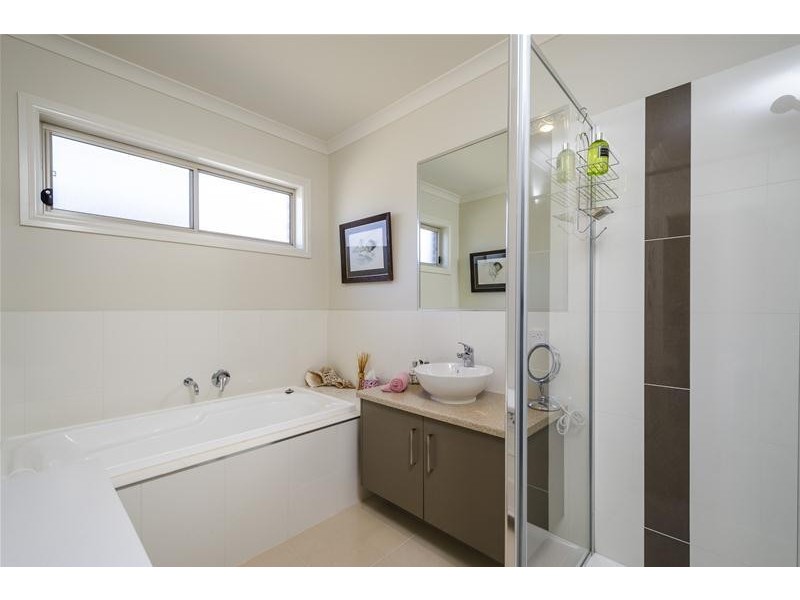 1/42 Tyrone Street, Werribee VIC 3030