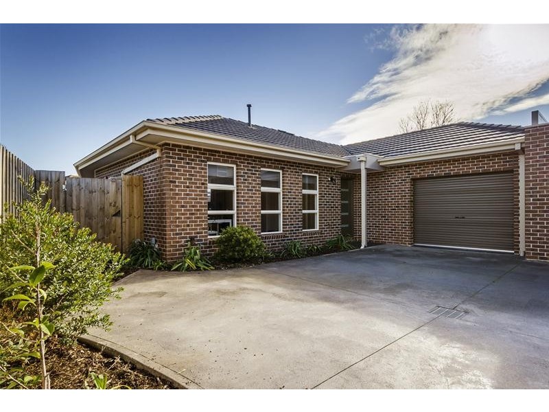 3/8 Moffatt Crescent, Hoppers Crossing VIC 3029