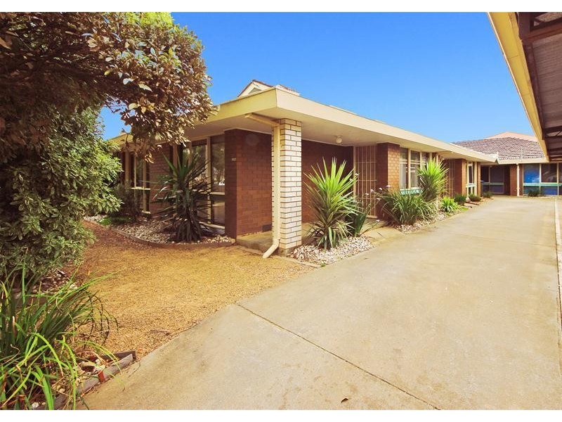 1-4/106 Wedge Street, Werribee VIC 3030