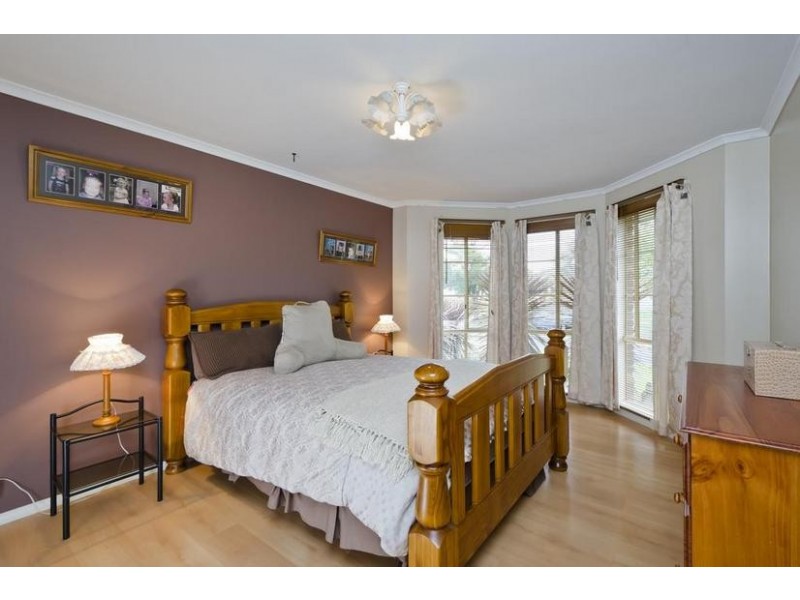 1 Bemm Crt, Werribee VIC 3030