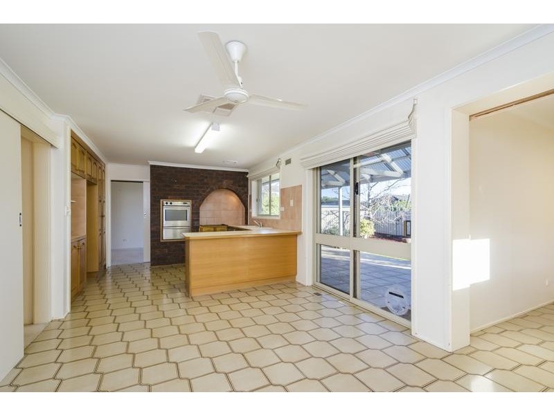 5 Dummett Ave, Hoppers Crossing VIC 3029