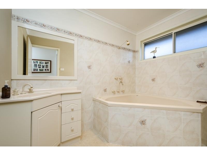 9 Kiama Road, Werribee VIC 3030