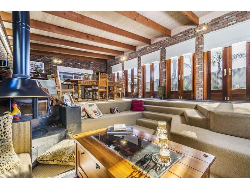 4 Melita Ave, Werribee VIC 3030