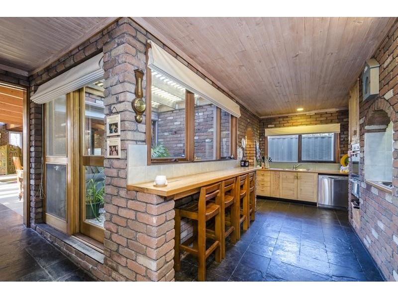 4 Melita Ave, Werribee VIC 3030