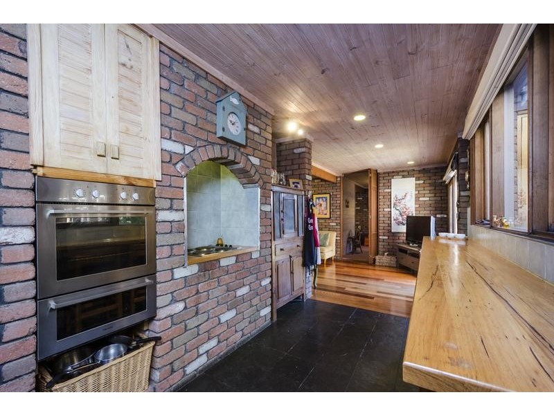 4 Melita Ave, Werribee VIC 3030