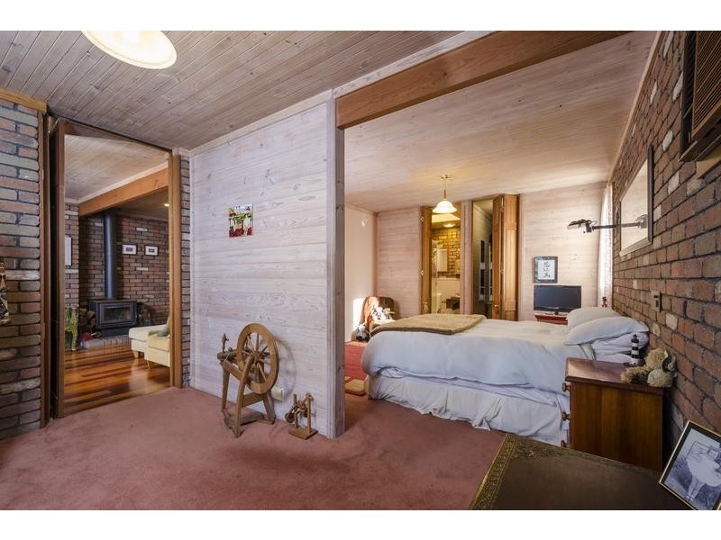 4 Melita Ave, Werribee VIC 3030