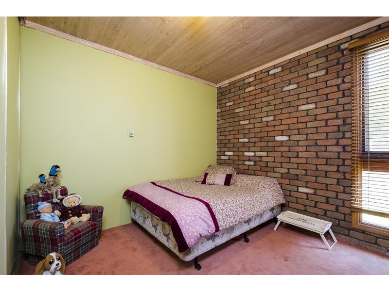 4 Melita Ave, Werribee VIC 3030