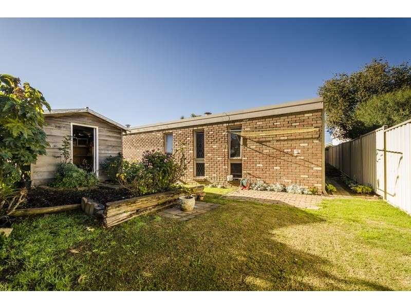 4 Melita Ave, Werribee VIC 3030