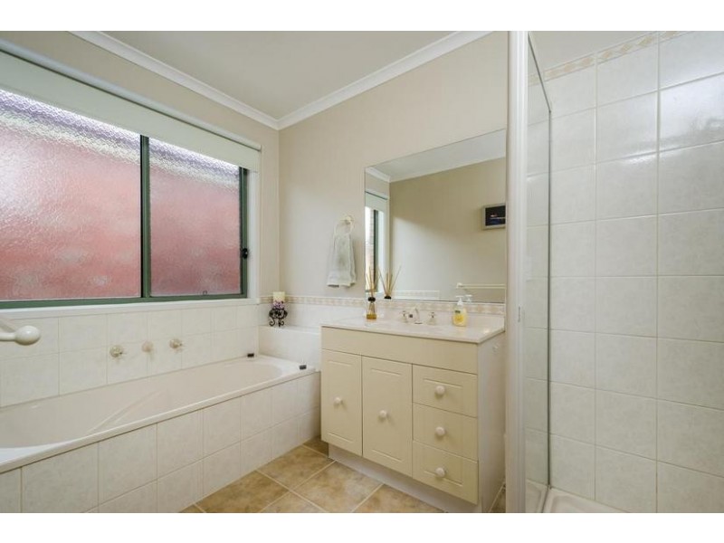 3 Beveridge Court, Point Cook VIC 3030