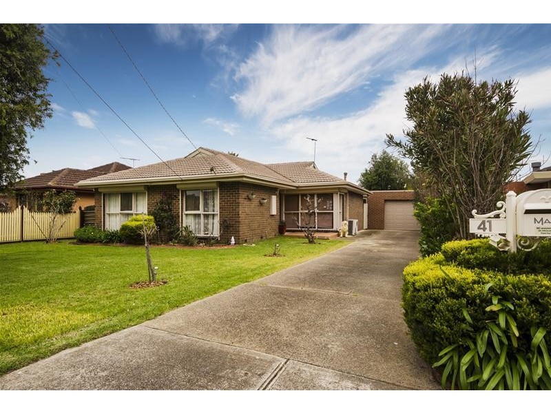 41 Windsor Avenue, Wyndham Vale VIC 3024