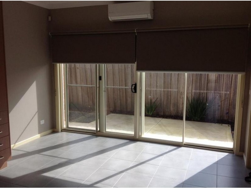 4/3 Redwood Drive, Hoppers Crossing VIC 3029