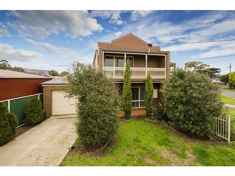 1/9 Finch Road, Werribee South VIC 3030