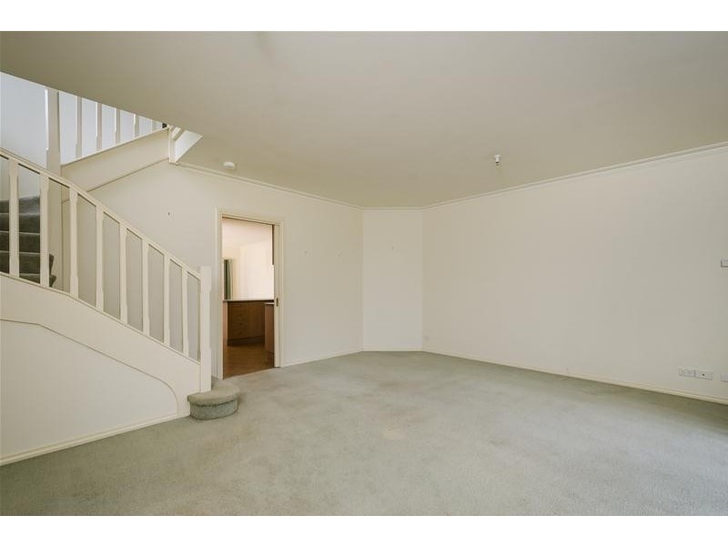 1/9 Finch Road, Werribee South VIC 3030