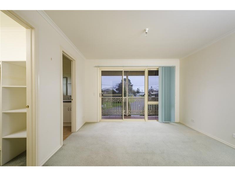 1/9 Finch Road, Werribee South VIC 3030