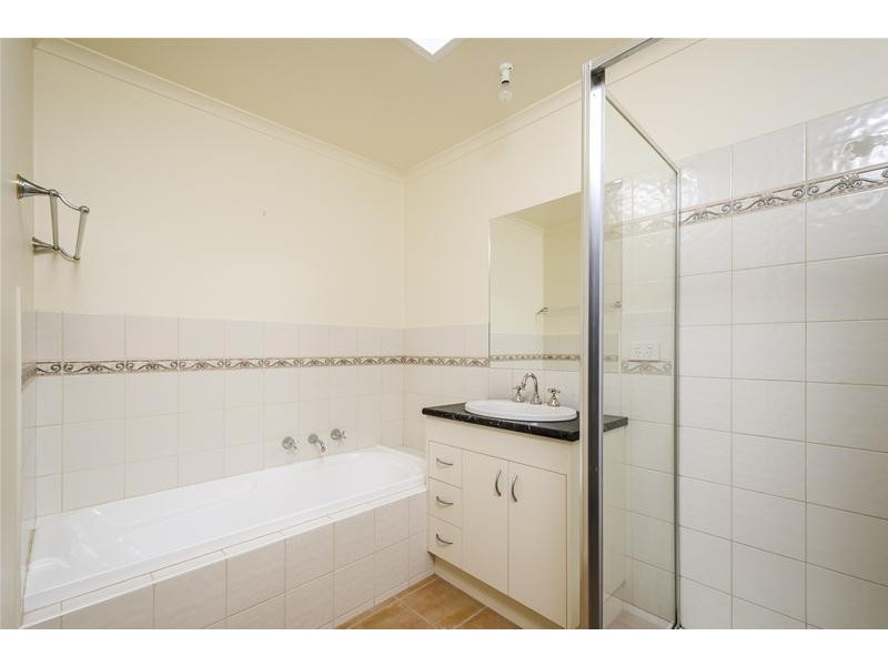 1/9 Finch Road, Werribee South VIC 3030