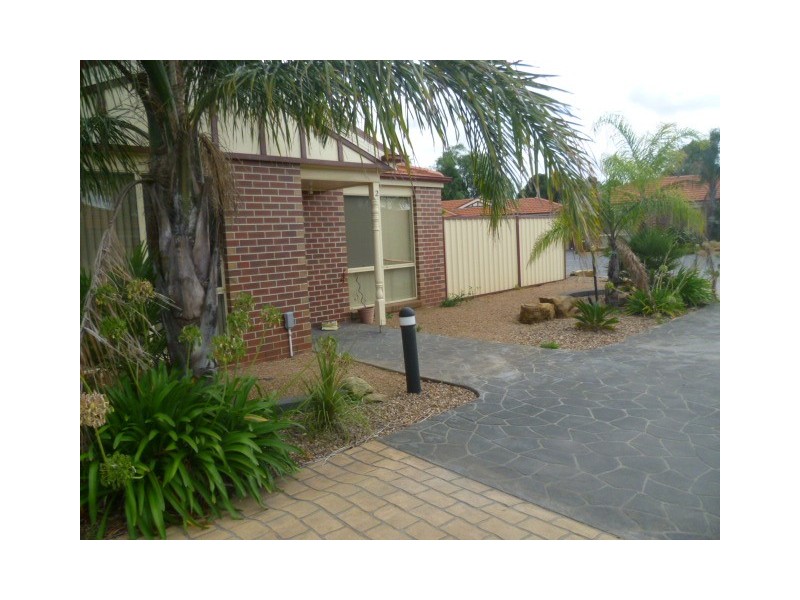 2/6-10 Latham Street, Werribee VIC 3030