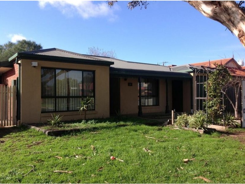 35 Koroneos Drive, Werribee South VIC 3030