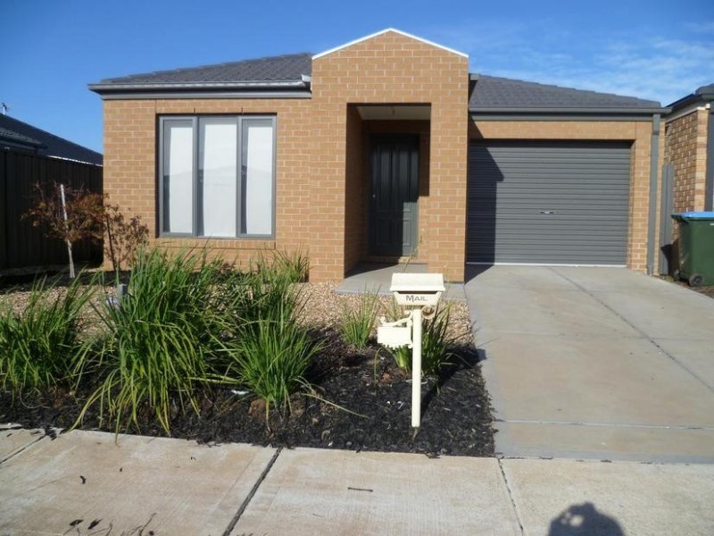 30 Eltham Parade, Wyndham Vale VIC 3024