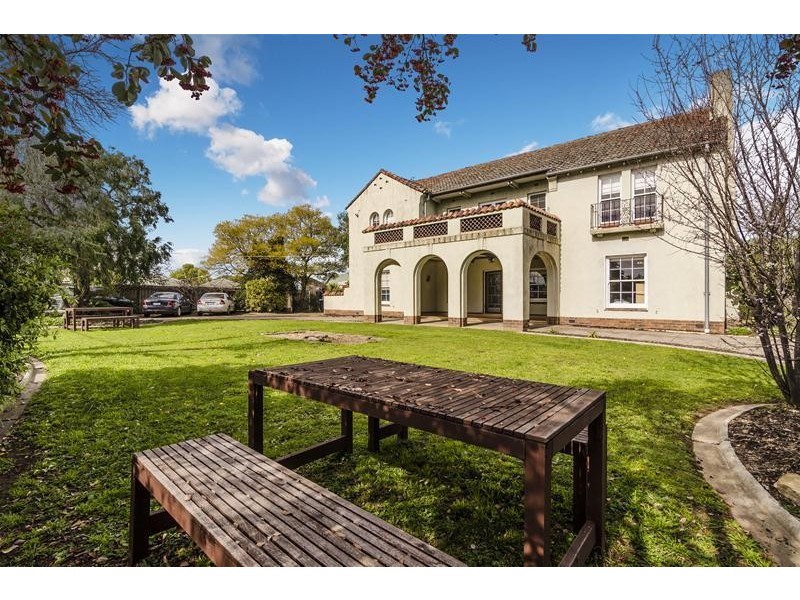 9-11 Synnot Street, Werribee VIC 3030