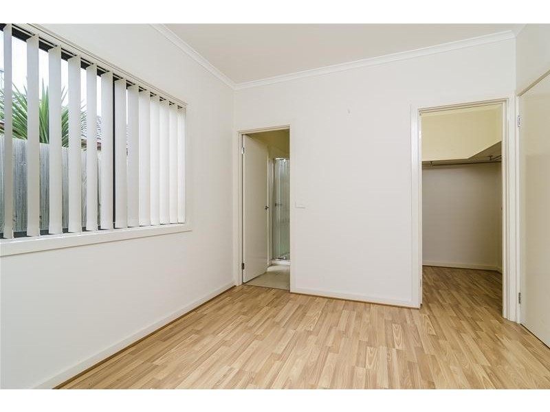 1/13 Retford Close, Werribee VIC 3030