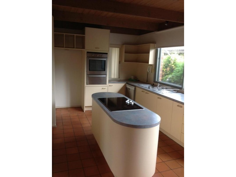 66 Woodville Park Drive, Hoppers Crossing VIC 3029