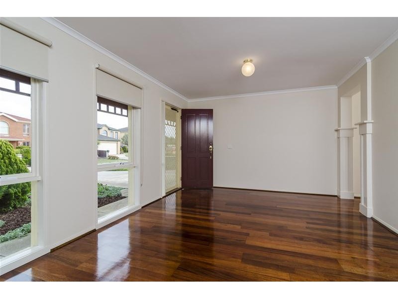 4 Trentham Close, Hoppers Crossing VIC 3029
