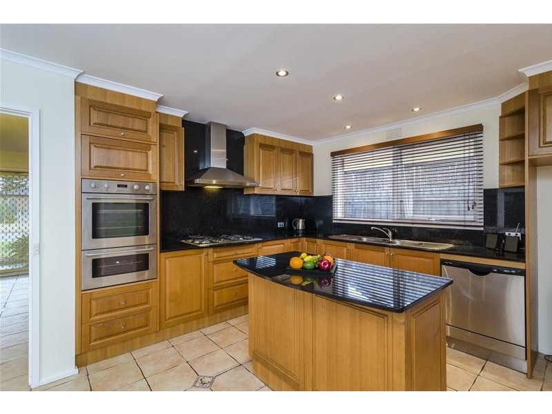 2 Vaina Street, Werribee VIC 3030