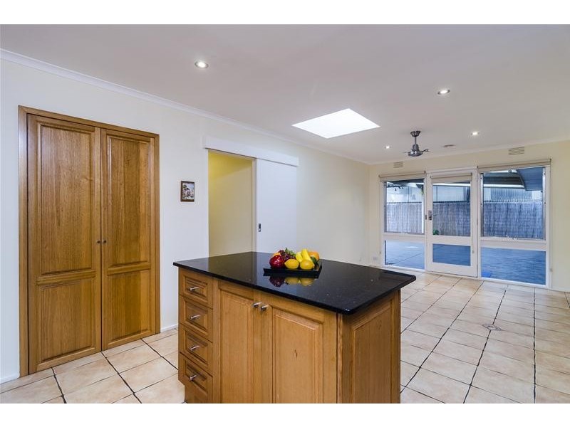 2 Vaina Street, Werribee VIC 3030