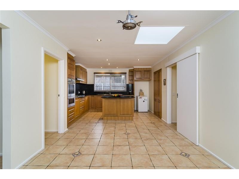 2 Vaina Street, Werribee VIC 3030